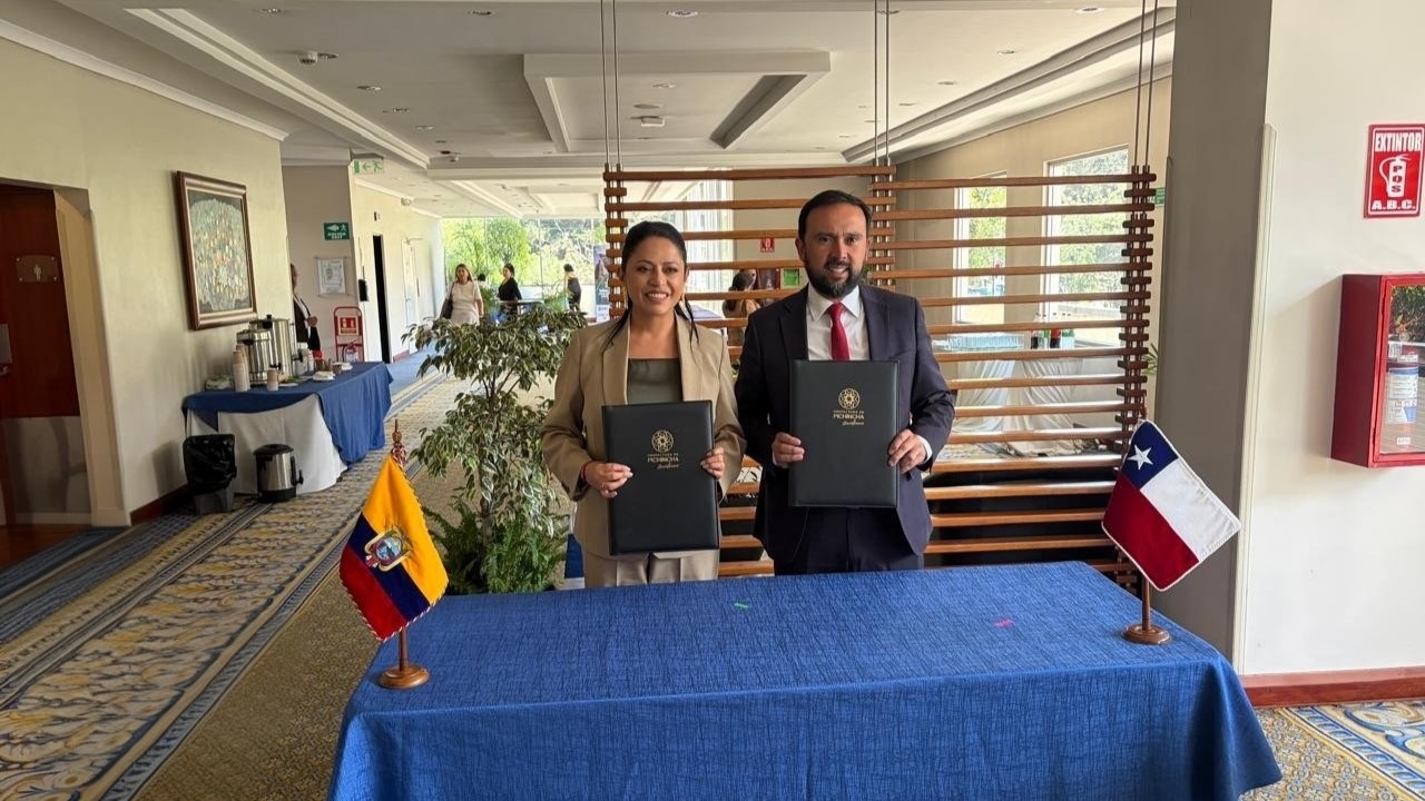 Gobierno Regional firma histórico hermanamiento con la provincia ecuatoriana de Pichincha