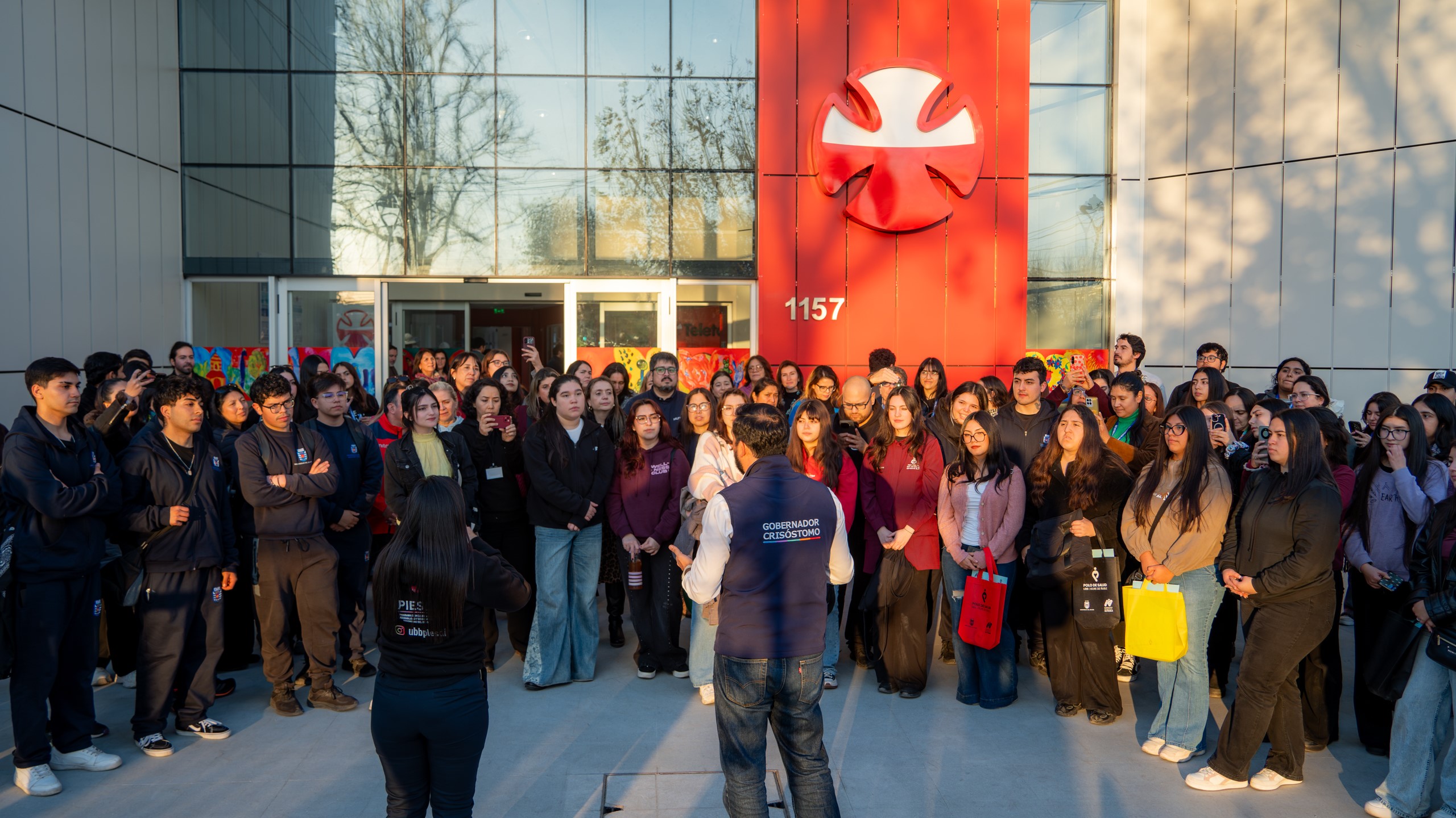 Puertas abiertas a la inclusión: Más de 100 futuros profesionales y comunidad civil conocen el nuevo Instituto Teletón Ñuble