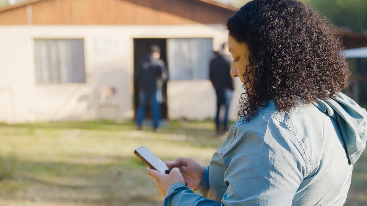 31 puntos de conectividad rural en Ñuble: comunidades que antes estaban aisladas hoy se conectan al mundo