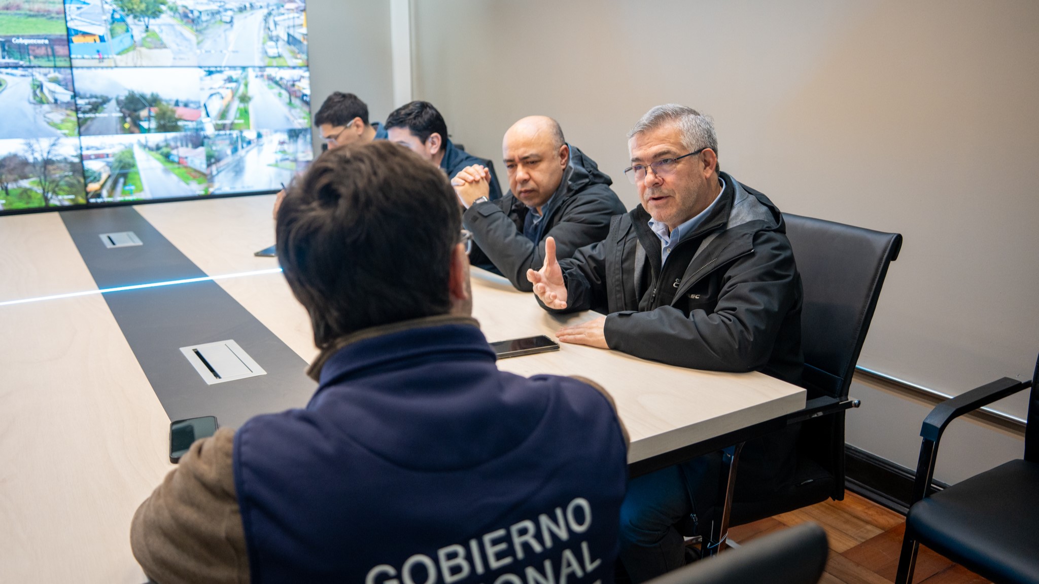 Gobierno Regional coordina con empresas distribuidoras eléctricas despliegue reforzado ante sistema frontal