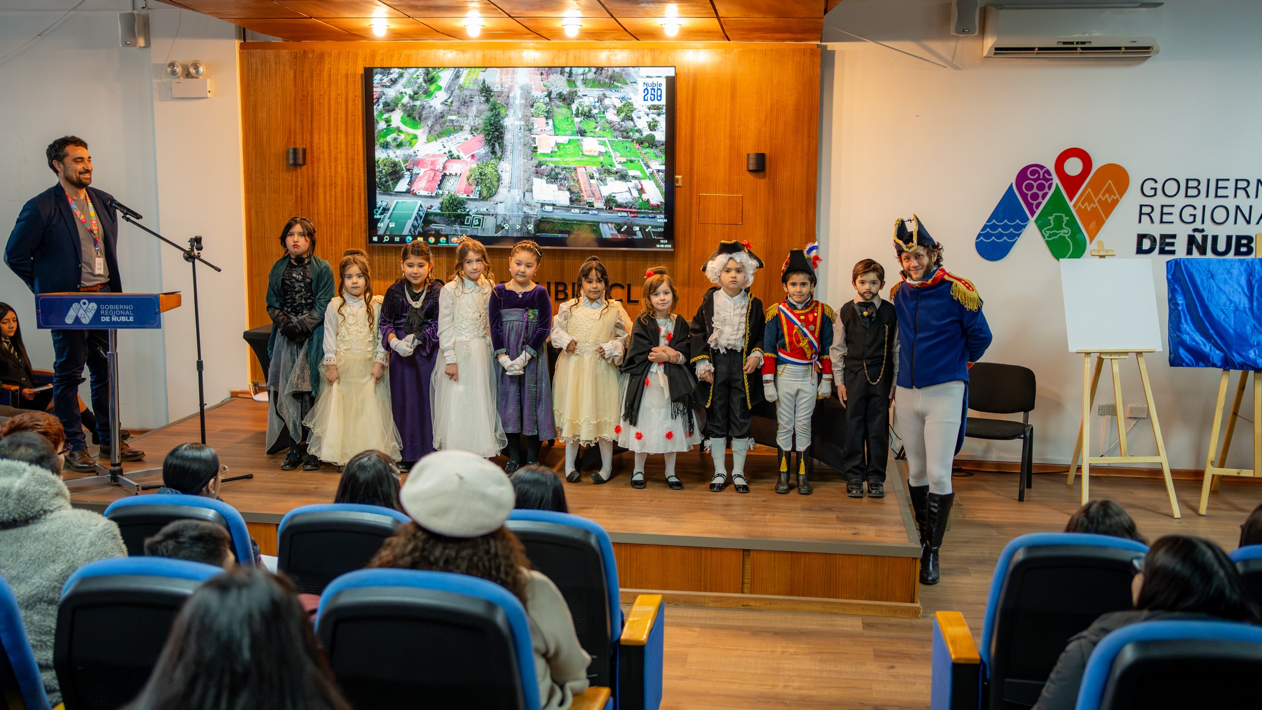 Gobierno Regional reúne a estudiantes para reinterpretar el legado de Bernardo O’Higgins desde la mirada juvenil